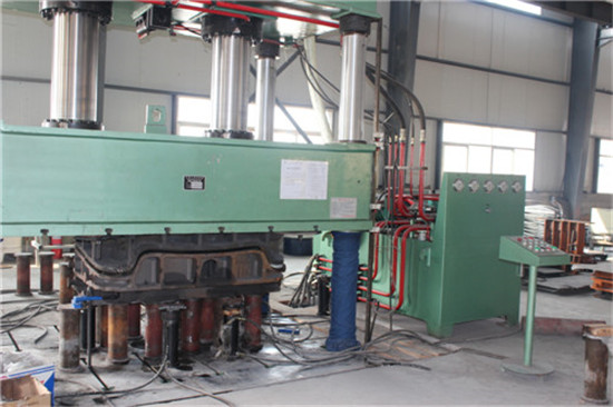 電動(dòng)轎車生產(chǎn)廠家