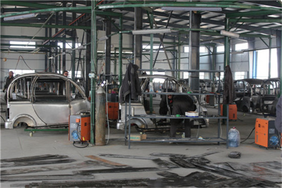 新能源四輪電動(dòng)車廠房場(chǎng)景